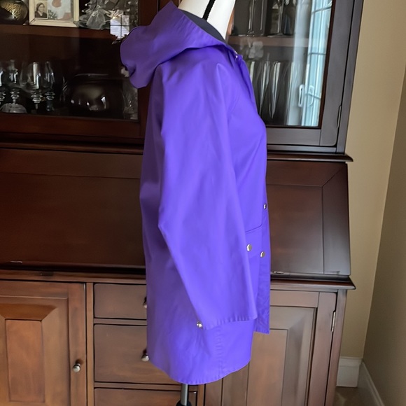 Vibrant Purple Acadia Raincoat M - Picture 4 of 15